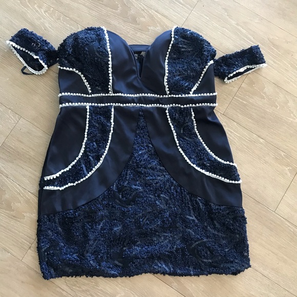 Boohoo Plus Dresses & Skirts - Plus plunge front dress